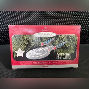 Vtg Hallmark USS Enterprise Star Trek First Contact Magic Ornament 1998 Keepsake